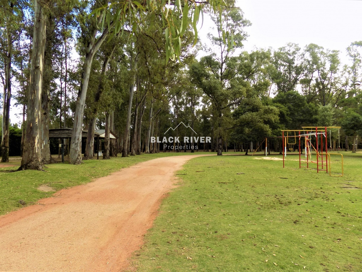 Chacra ID.28 - venta de chacra Marítimo de 4 dormitorios punta ballena maldonado