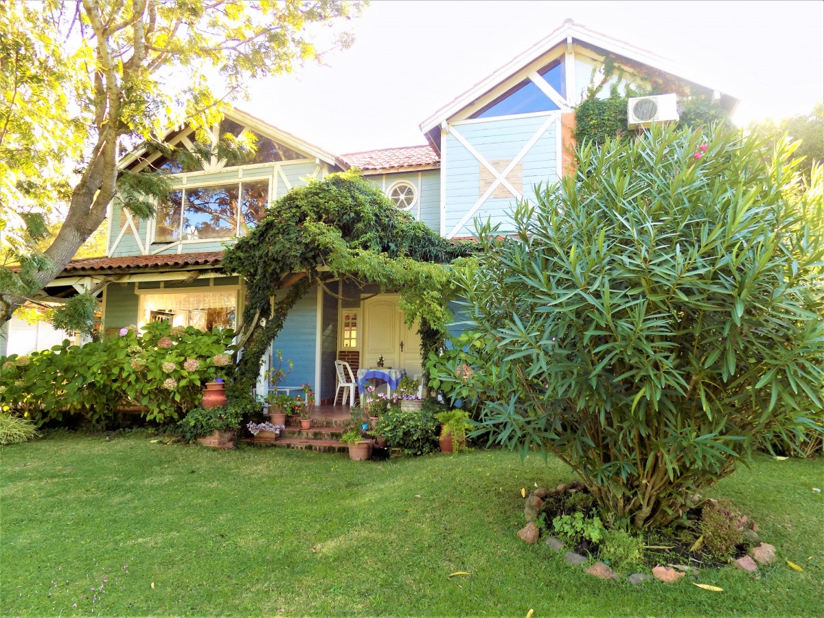 Chacra ID.27 - Venta Chacra 5 dormitorios Punta ballena, Maldonado
