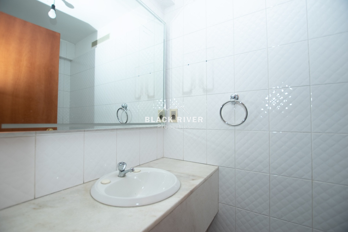 Local Comercial ID.65109 - Oficina  alquiler centro de Montevideo  