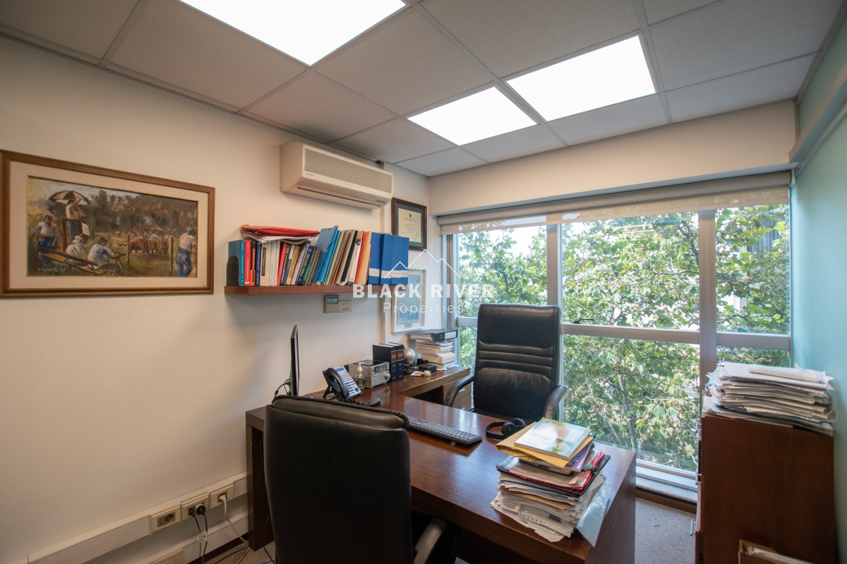 Local Comercial ID.65268 - Venta o Alquiler Oficina Torre De Los Profesionales Montevideo