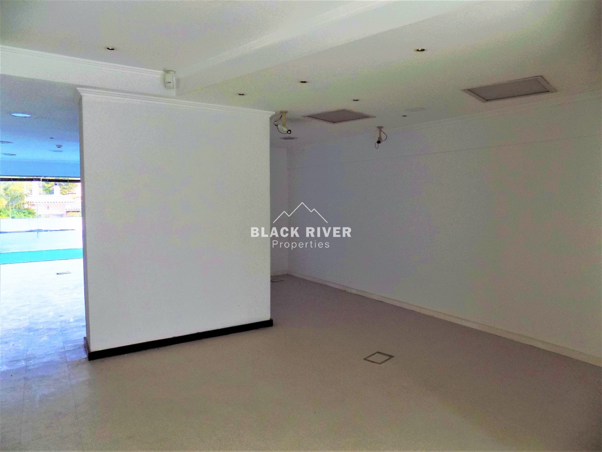 Local Comercial ID.21 - Excelente local sobre Roosevelt en venta / alquiler anual