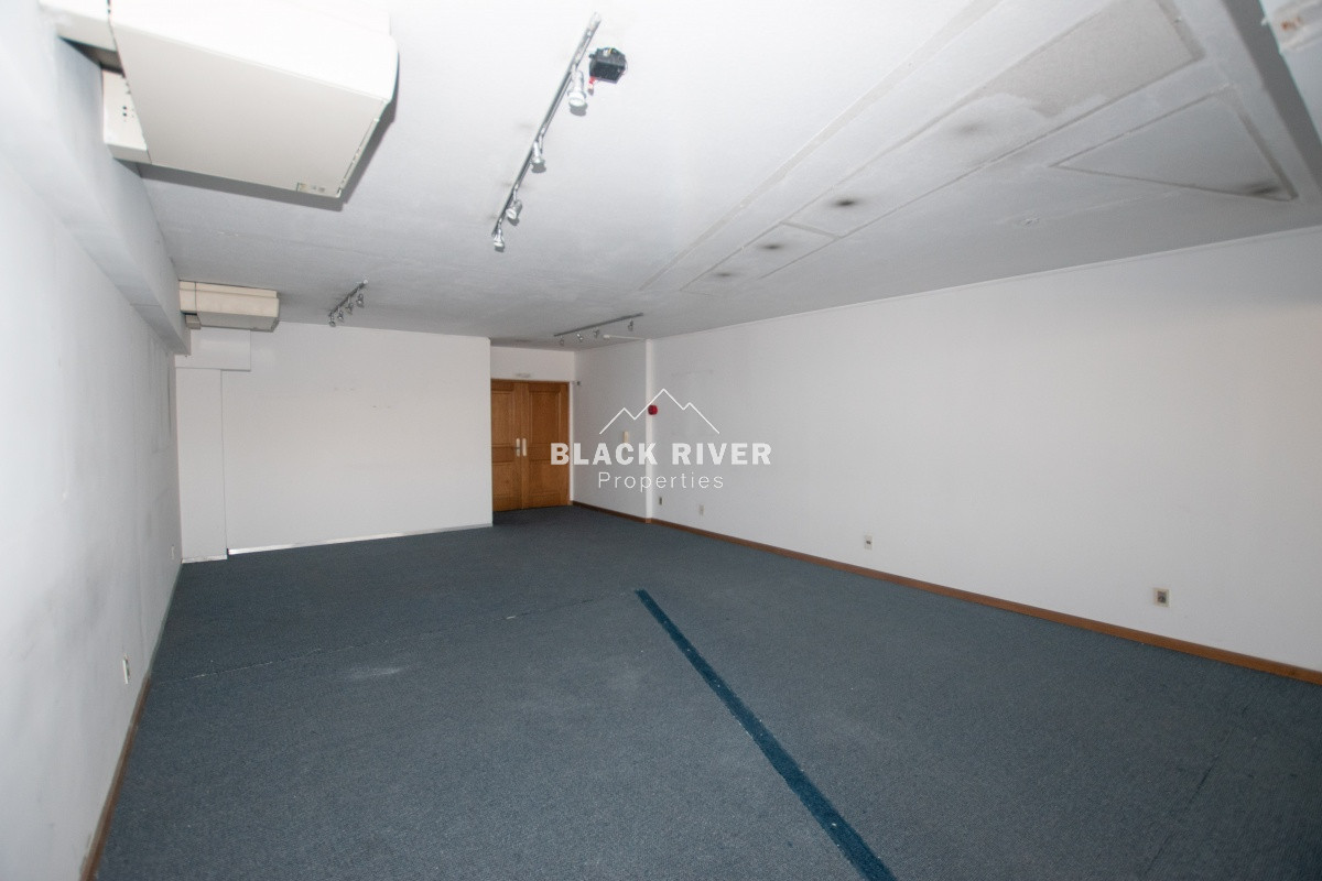 Local Comercial ID.65107 - Oficina en alquiler centro de Montevideo  