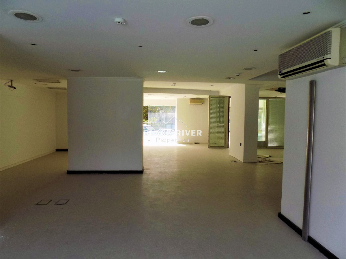 Local Comercial ID.21 - Excelente local sobre Roosevelt en venta / alquiler anual