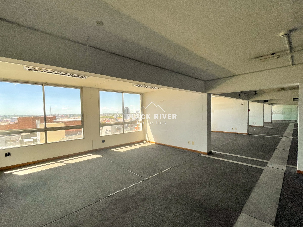 Local Comercial ID.65105 - Oficinas en alquiler centro de Montevideo  