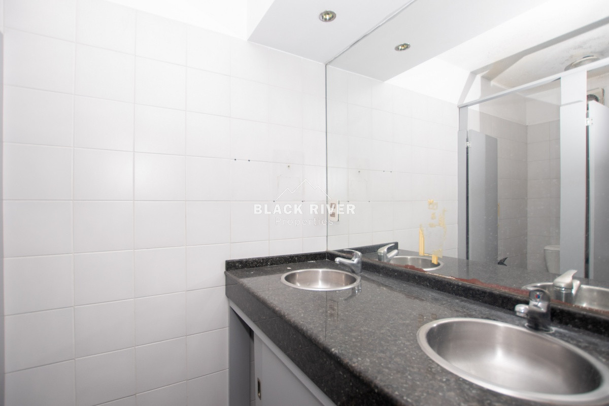 Local Comercial ID.65107 - Oficina en alquiler centro de Montevideo  