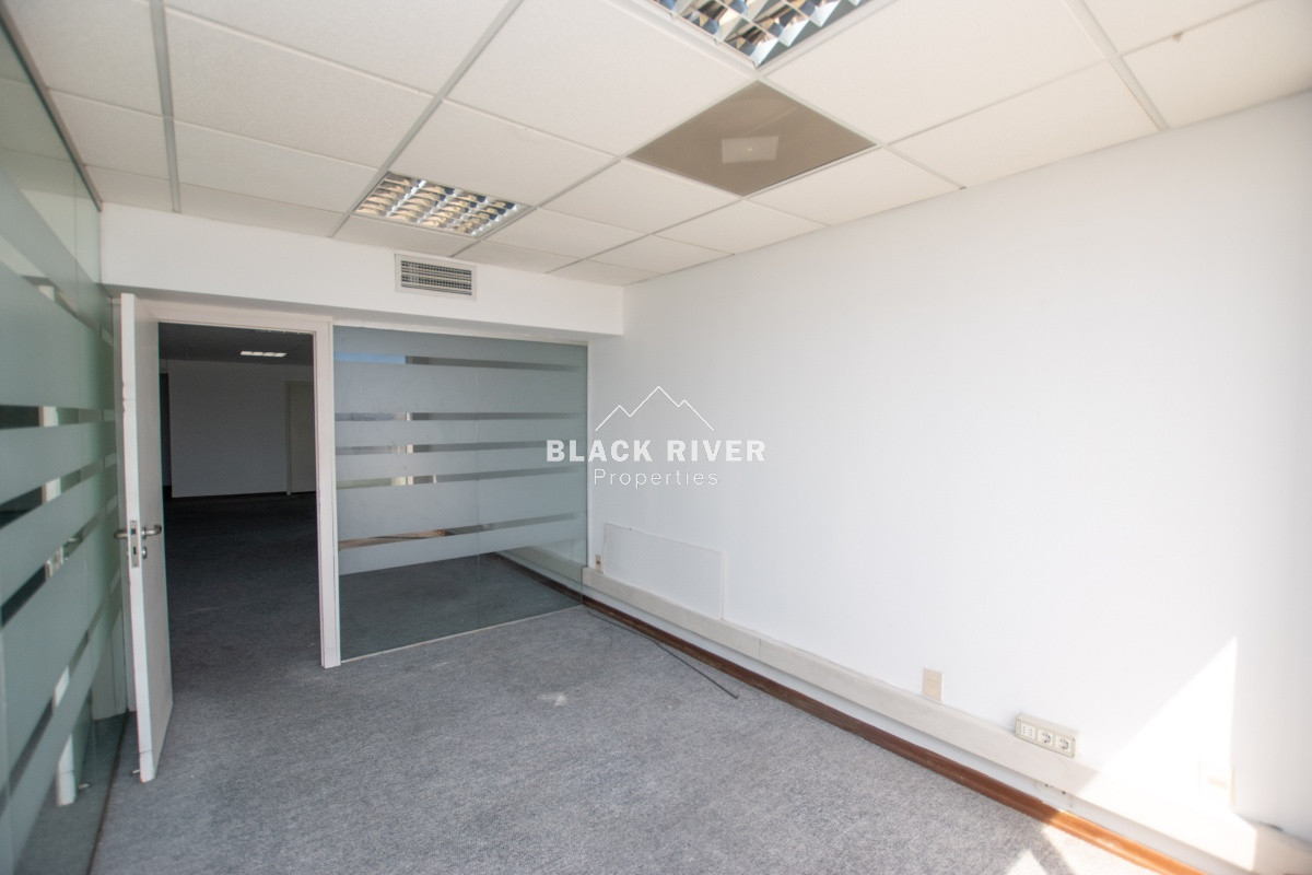 Local Comercial ID.65254 - Oficina en alquiler centro de Montevideo  