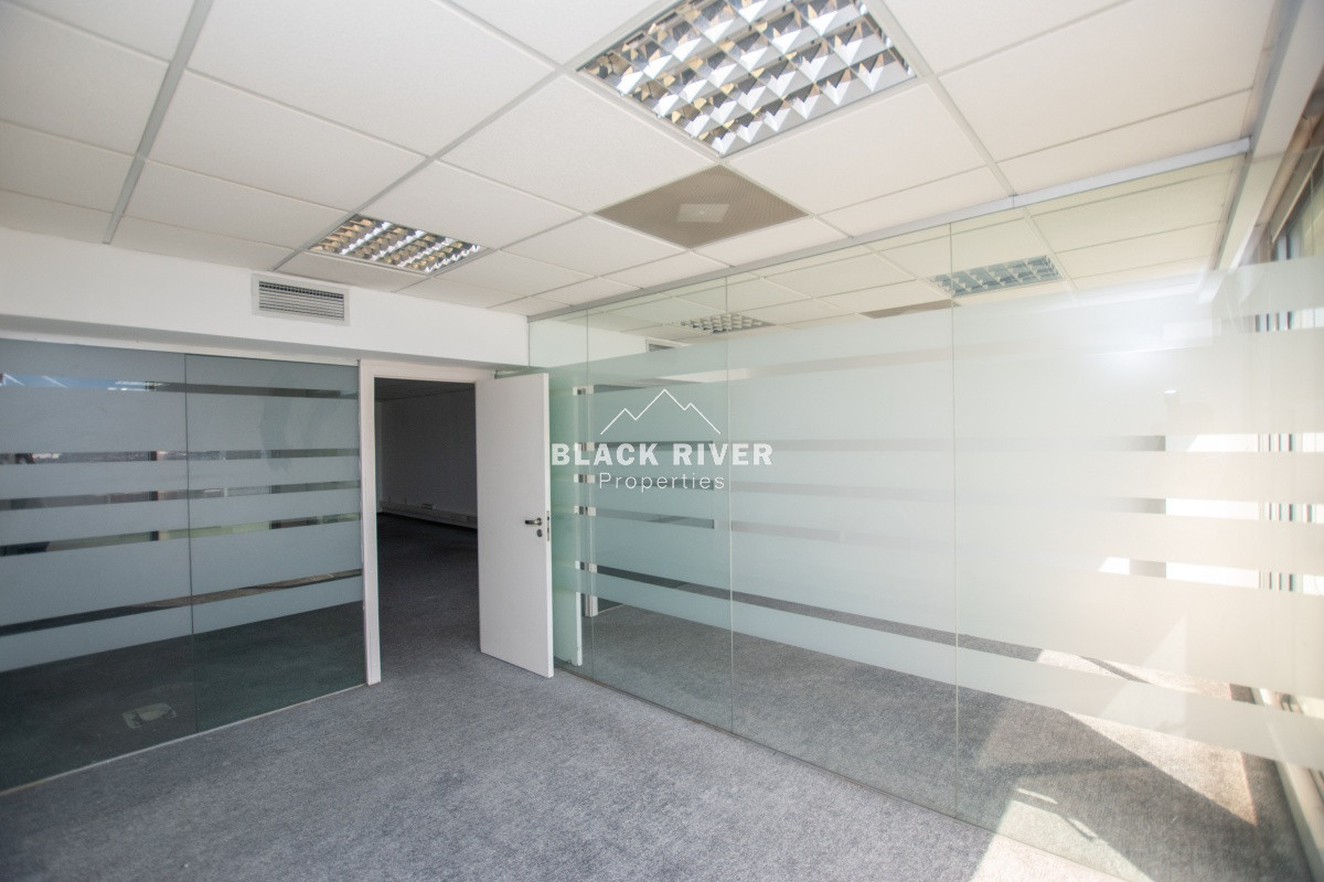 Local Comercial ID.65254 - Oficina en alquiler centro de Montevideo  