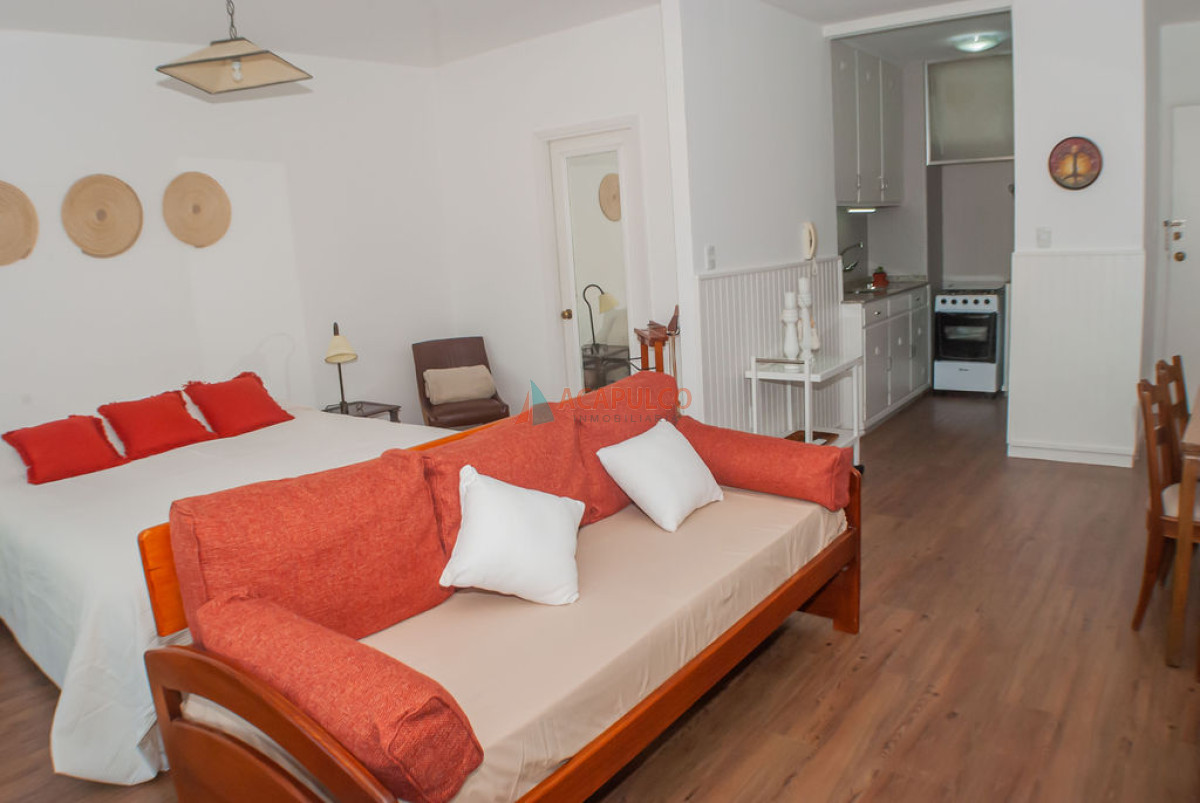 Alquiler Monoambiente en Península - Punta del Este - ACP4244A