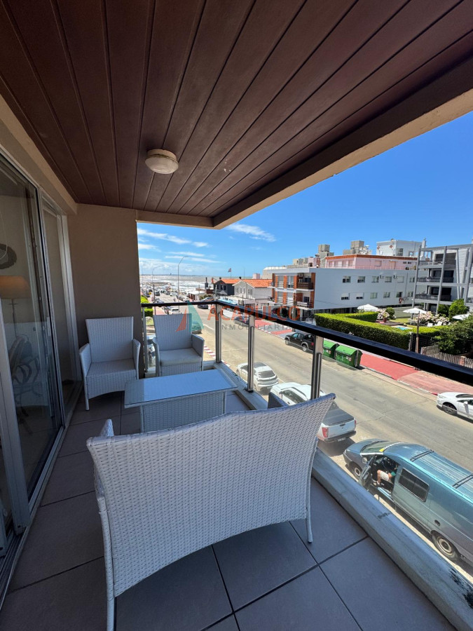 FRENTE AL MAR EN PENÍNSULA 2 DORM Y 2 B. GGE. SERVICIOS PISCINA CLIMATIZADA - ACP4653A