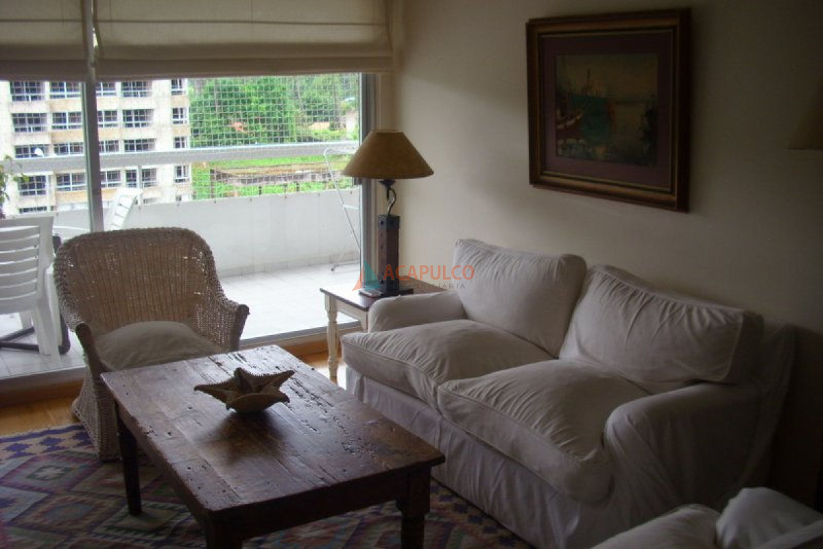 VENTA APARTAMENTO 2 DORMITORIOS - ROOSEVELT - EDIFICIO CON SERVICIOS - ACP333A