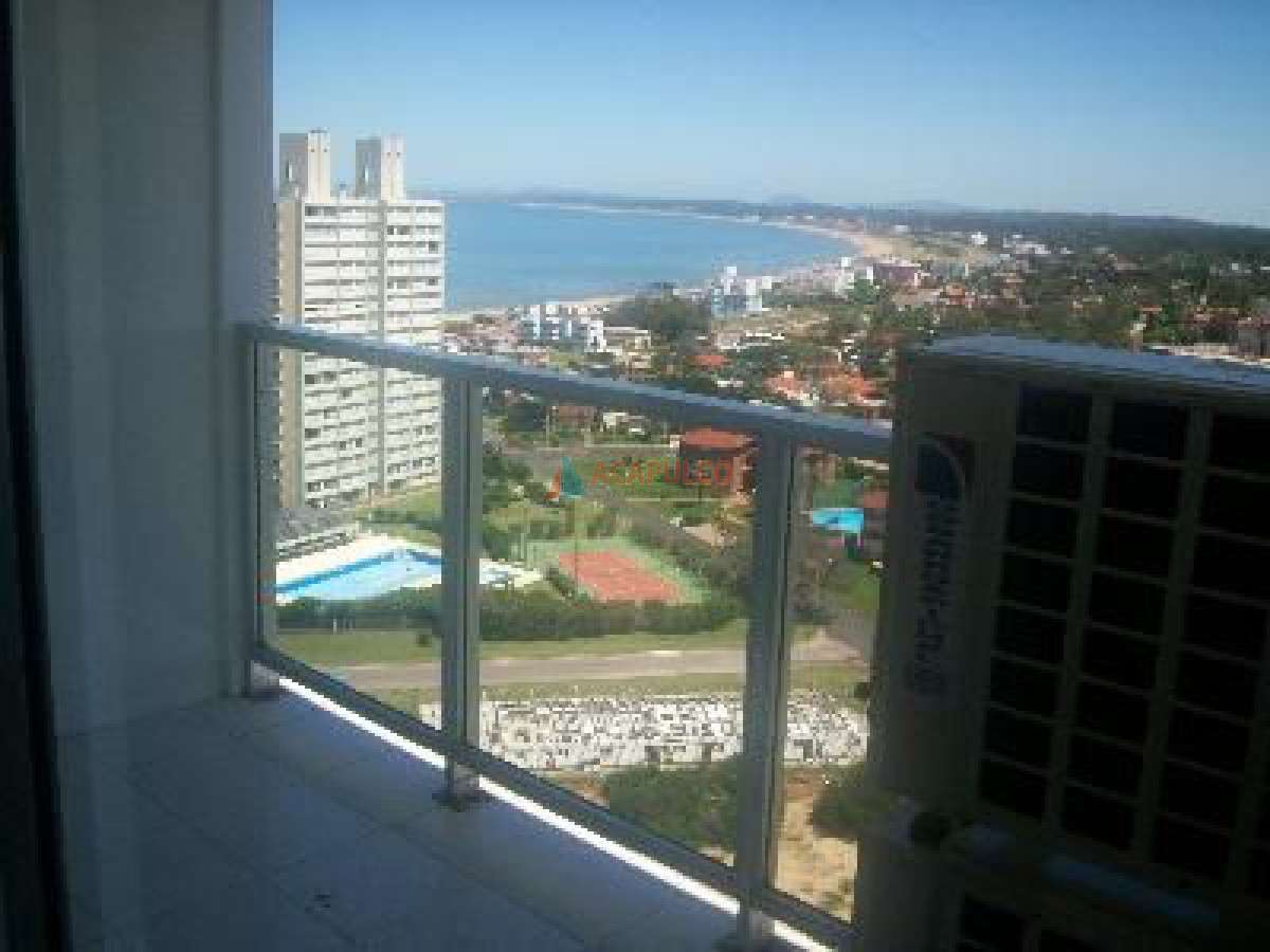 A LA VENTA MANSA CON AMENITIES PISO ALTO - ACP68A