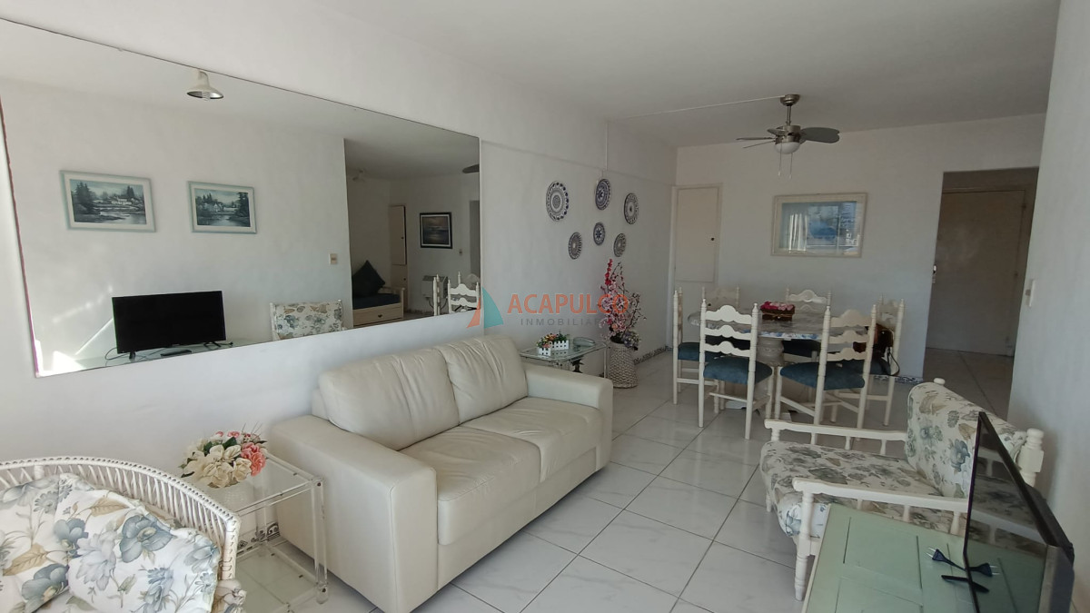 VENTA APARTAMENTO PENINSULA - PUNTA DEL ESTE CON SERVICIOS - ACP238A