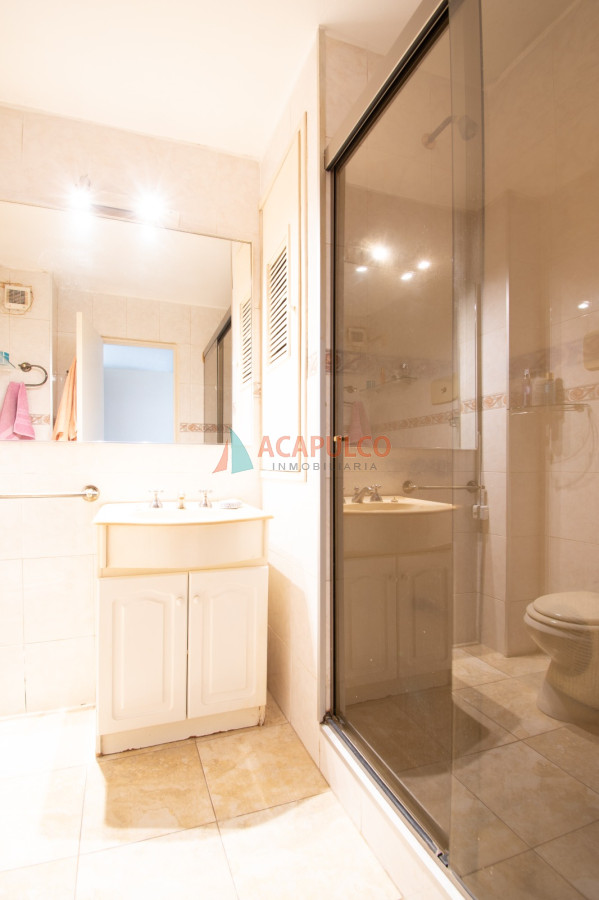 Apartamento ID.6299 - Venta apartamento 3 dormitorios, 2 baños y cochera en Pocitos Nuevo