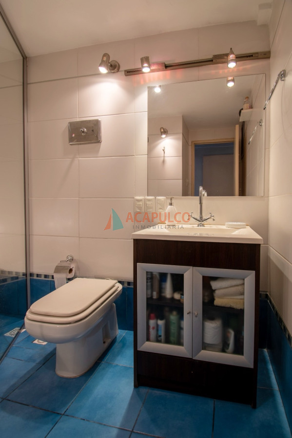 Apartamento Ref.6099/Venta-Apartamento-3-Dormitorios--garaje-en-Pocitos - Venta Apartamento 3 Dormitorios  garaje en Pocitos