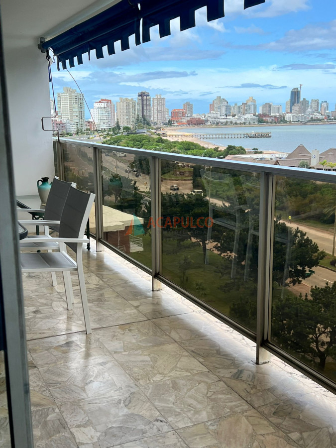 Apartamento Ref.4730/Espléndido-semipiso-4-dorm.-y-servicio-frente-al-mar-en-la-Mansa---Tequendama - Espléndido semipiso 4 dorm. y servicio frente al mar en la Mansa - Tequendama