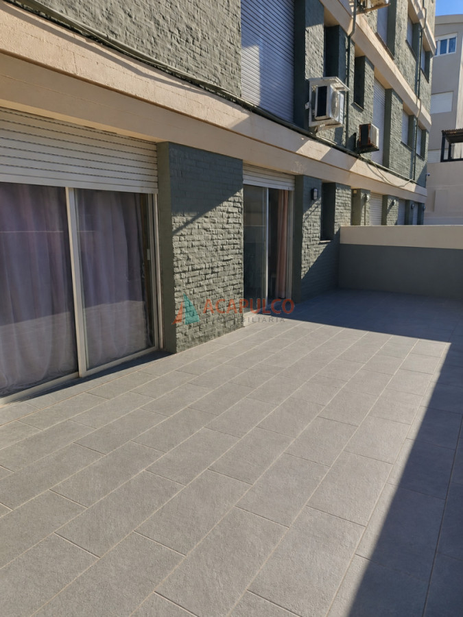 Apartamento ID.1247 - Apartamento en Venta 2 Dormitorios Península - Punta del Este
