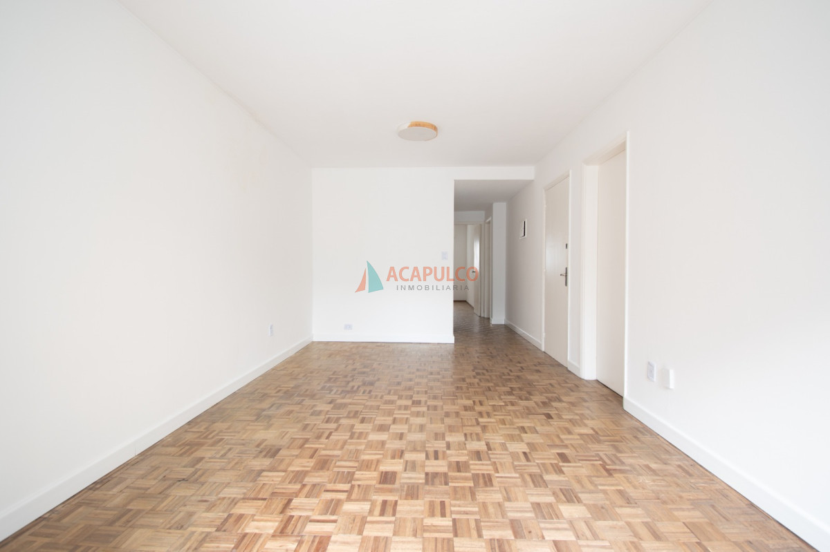 Apartamento ID.6437 - Alquiler apartamento 2 dormitorios en el Centro, totalmente RECICLADO! 