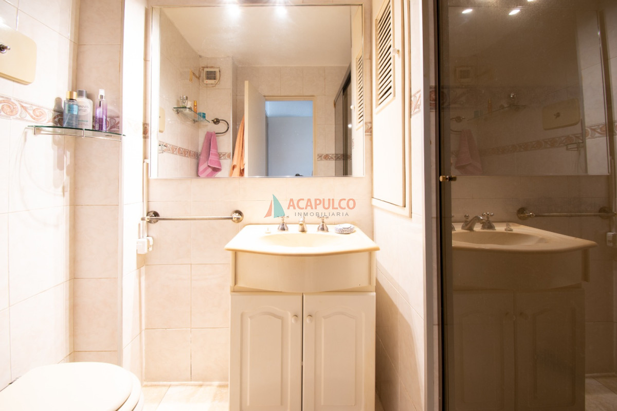 Apartamento ID.6291 - Venta apartamento 3 dormitorios, 2 baños y cochera en Pocitos