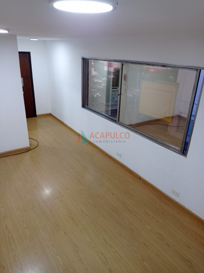 Apartamento Ref.4516/APARTAMENTO-A-LA-VENTA-EN-EL-CENTRO-DE-MALDONADO - APARTAMENTO A LA VENTA EN EL CENTRO DE MALDONADO