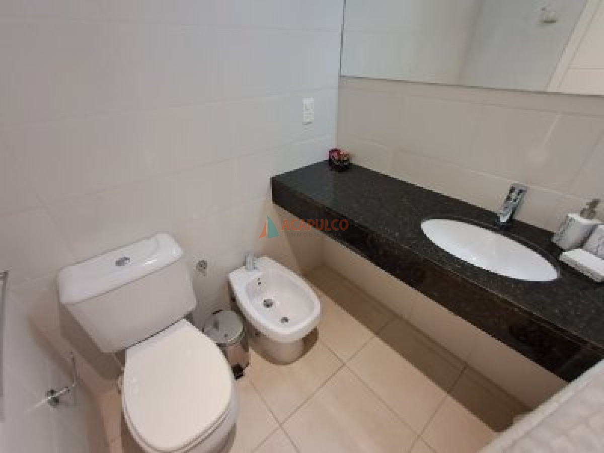 Apartamento ID.1294 - Muy buen apartamento mansa 3 dormitorios en alquiler INVERNAL