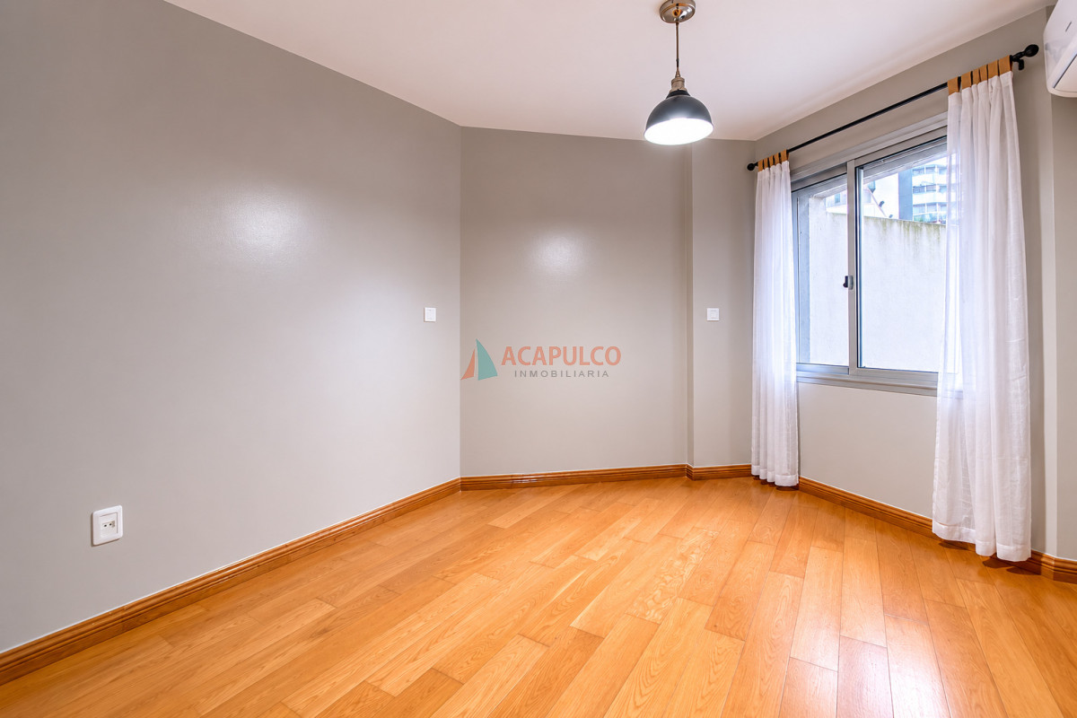 Apartamento ID.6464 - Alquiler apartamento 3 dormitorios, garaje en Pocitos Nuevo