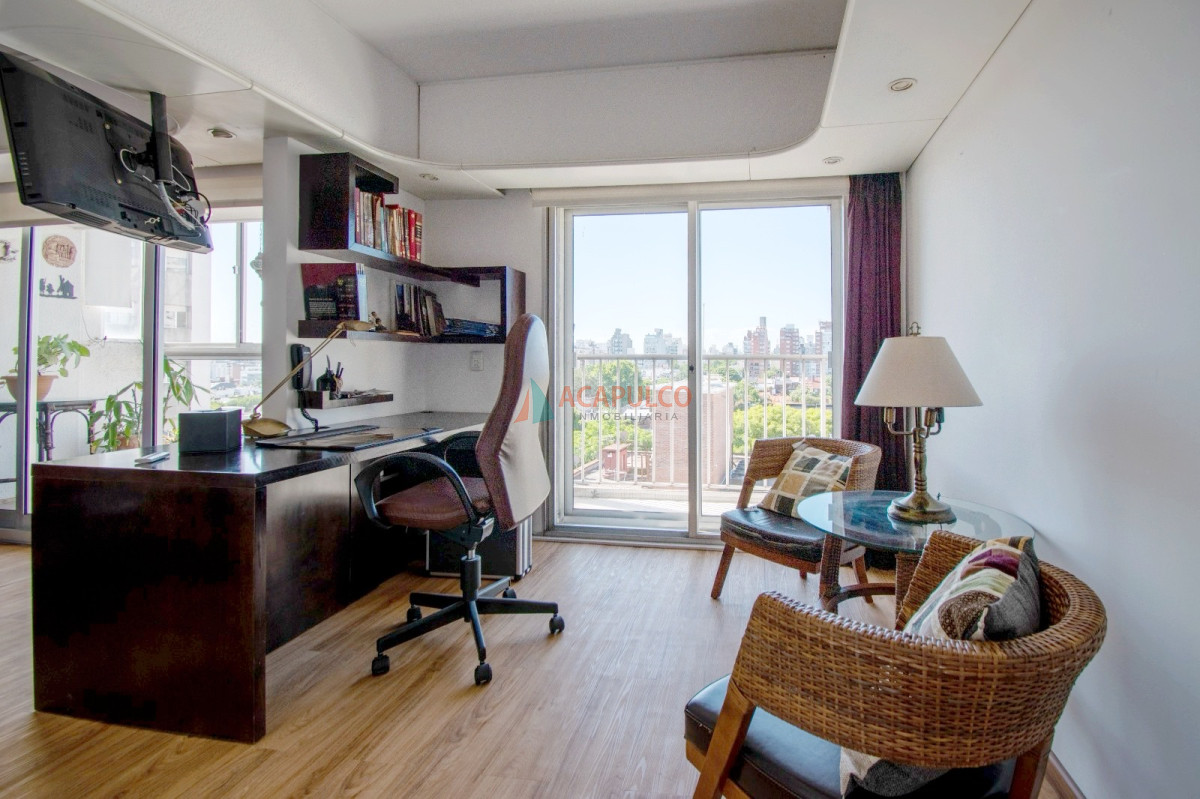 Apartamento ID.6317 - Venta apartamento 4 dormitorios, 4 baños, parrillero, 2 garajes,  vista al MAR