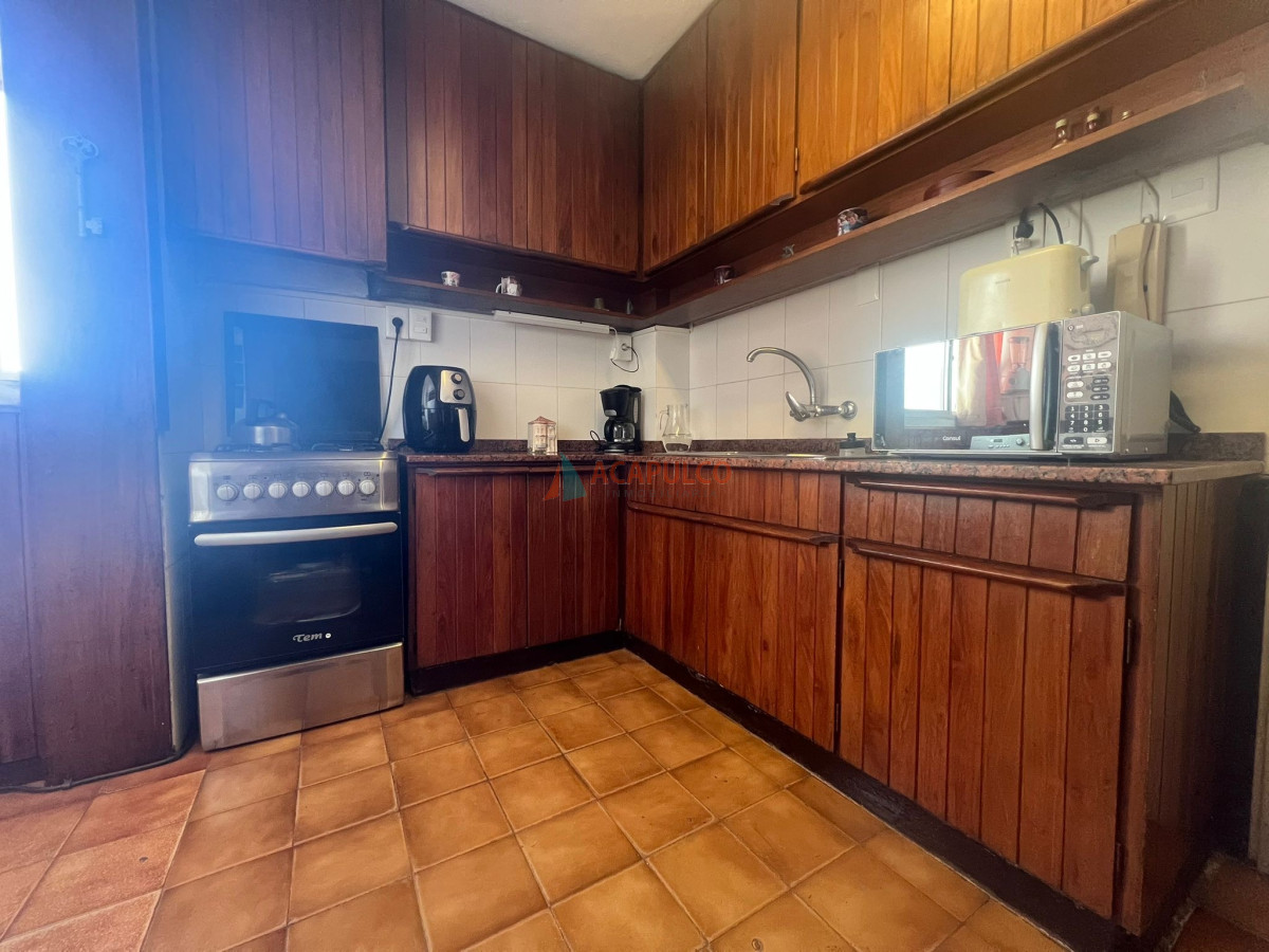 Apartamento ID.6299 - Venta apartamento 3 dormitorios, 2 baños y cochera en Pocitos Nuevo