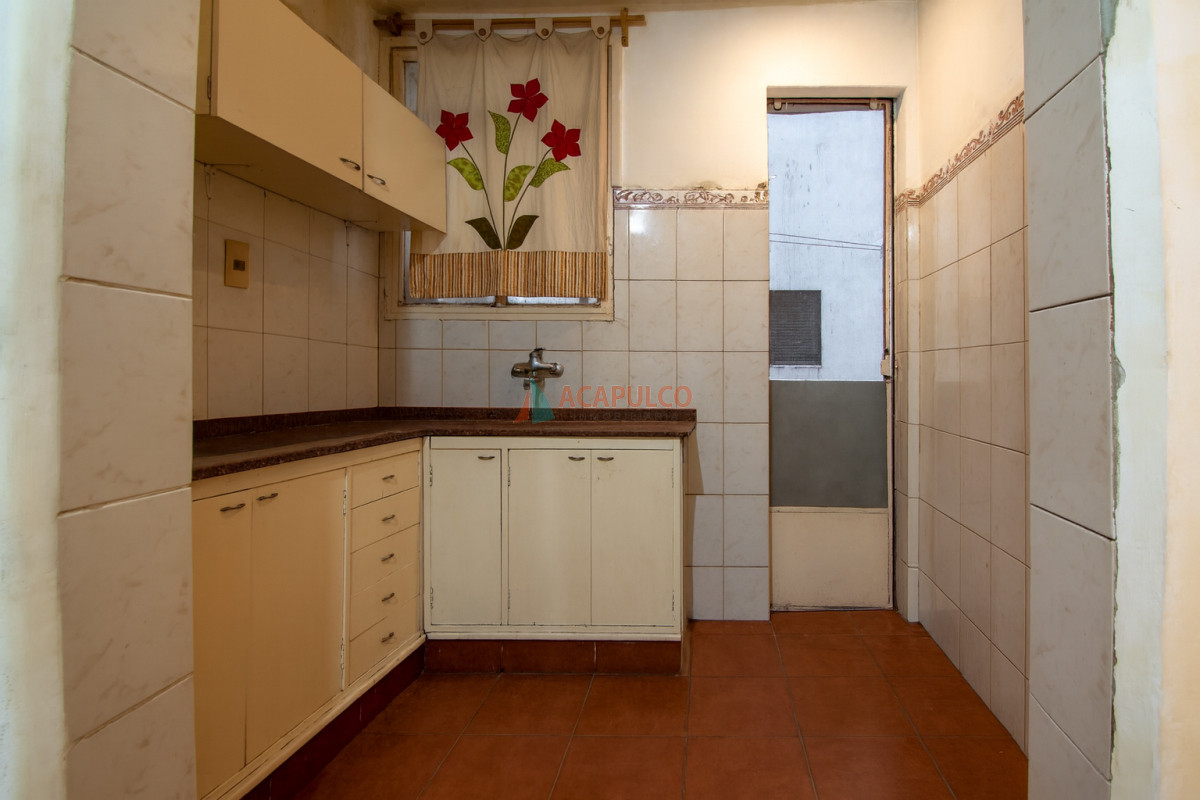 Apartamento Ref.6219/Venta-apartamento-3-dormitorios-y-servicio-en-el-Centro - Venta apartamento 3 dormitorios y servicio en el Centro