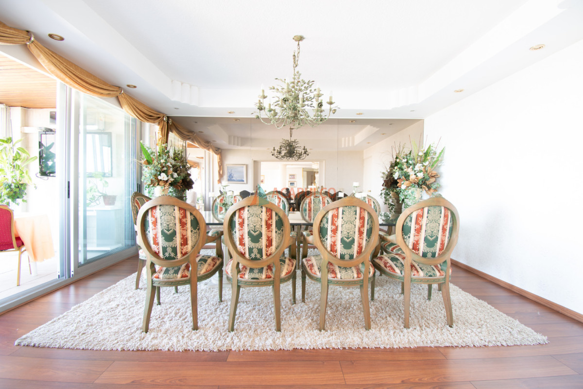 Apartamento ID.6317 - Venta apartamento 4 dormitorios, 4 baños, parrillero, 2 garajes,  vista al MAR