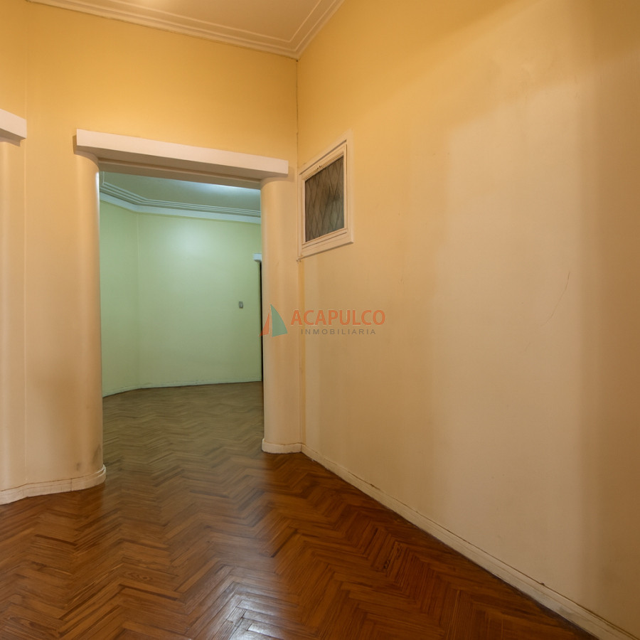Apartamento Ref.6219/Venta-apartamento-3-dormitorios-y-servicio-en-el-Centro - Venta apartamento 3 dormitorios y servicio en el Centro