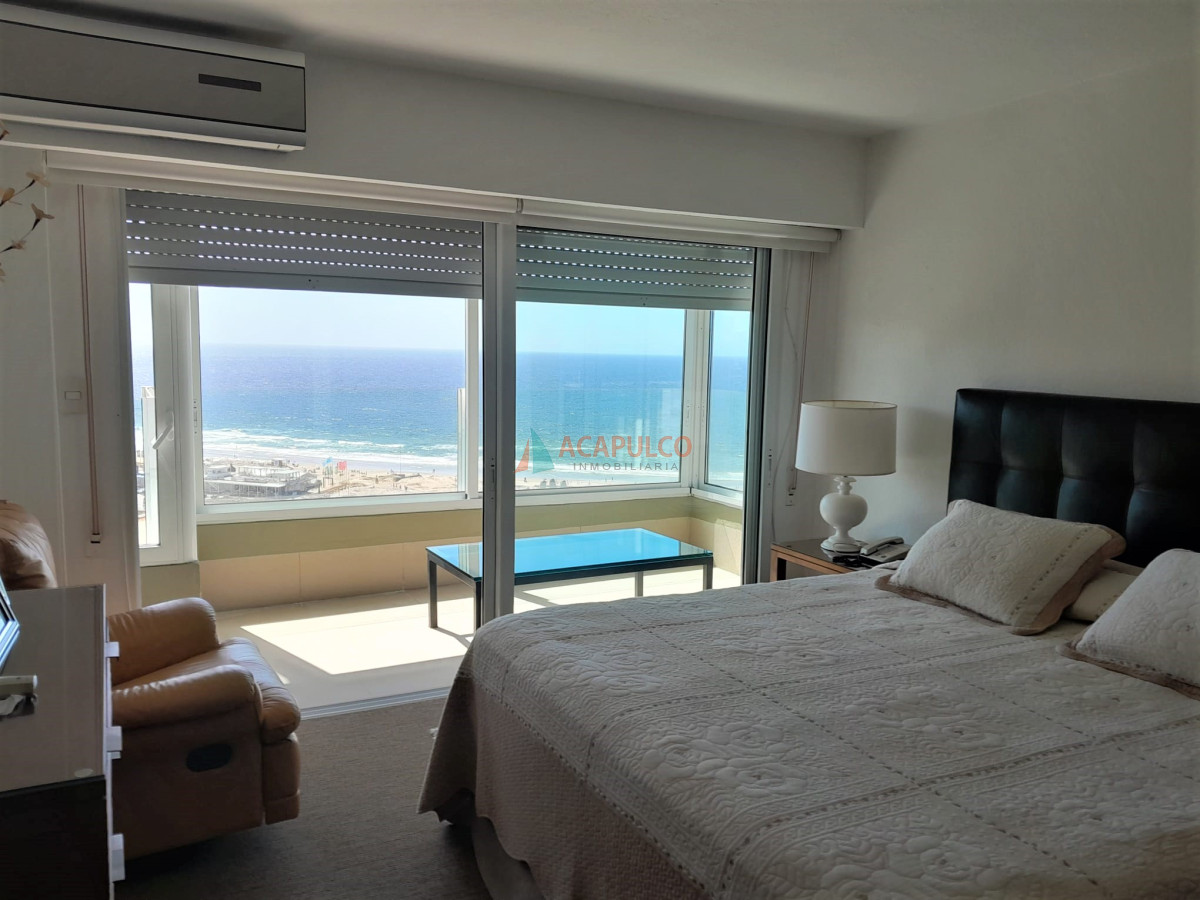 Apartamento Ref.4320/SEMIPISO-A-LA-VENTA-CON-LA-MEJOR-VISTA-AL-MAR - SEMIPISO A LA VENTA CON LA MEJOR VISTA AL MAR