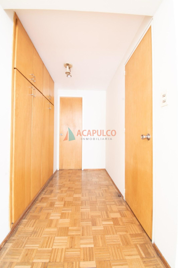 Apartamento ID.5972 - Venta apartamento 2 dormitorios en Pocitos con garaje