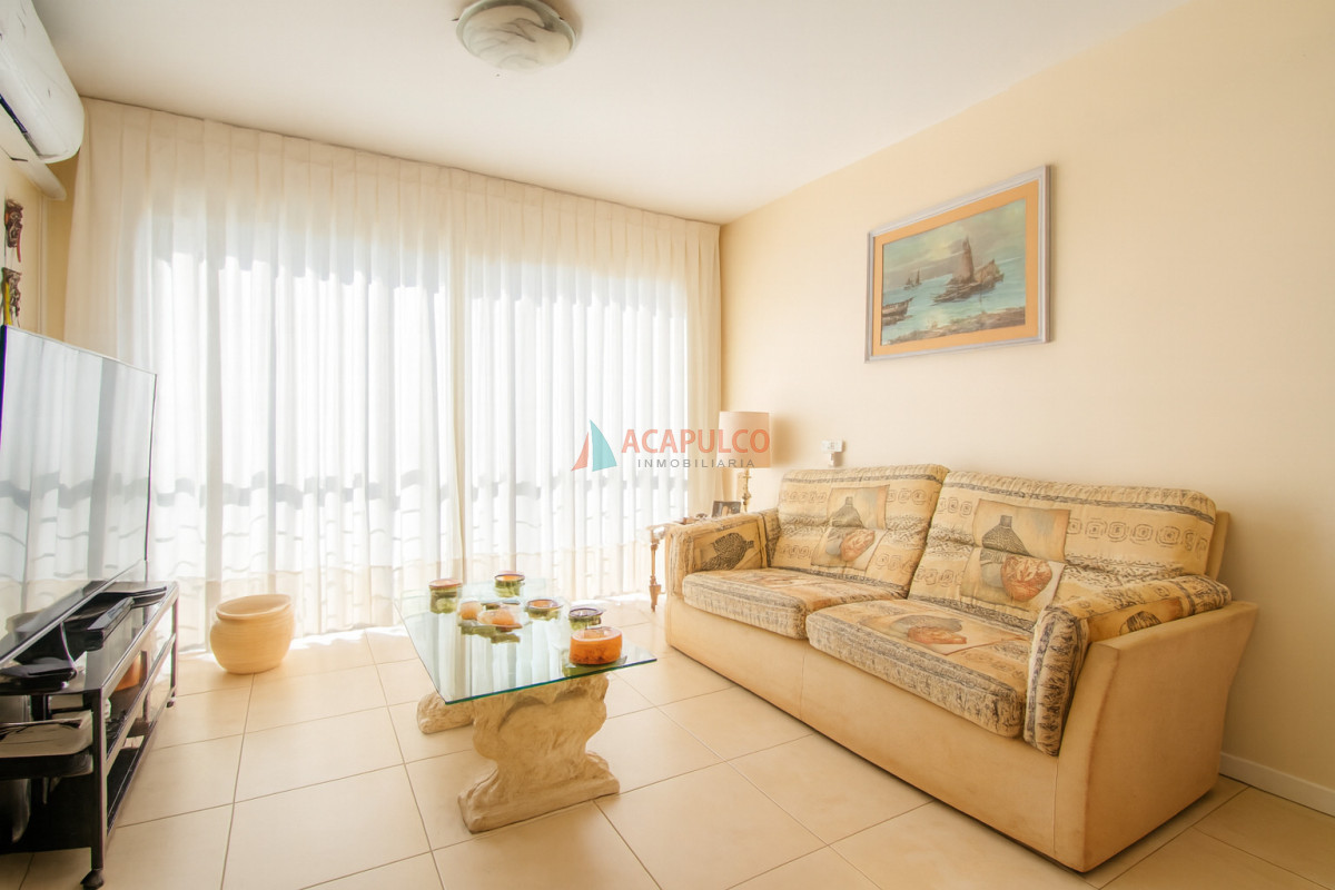 Apartamento ID.6326 - Venta apartamento 2 dormitorios cochera en San José de Carrasco