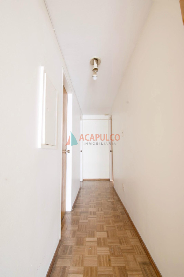 Apartamento ID.5972 - Venta apartamento 2 dormitorios en Pocitos con garaje