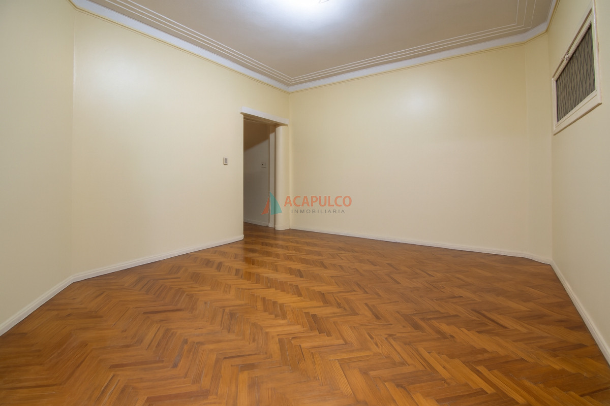 Apartamento Ref.6219/Venta-apartamento-3-dormitorios-y-servicio-en-el-Centro - Venta apartamento 3 dormitorios y servicio en el Centro