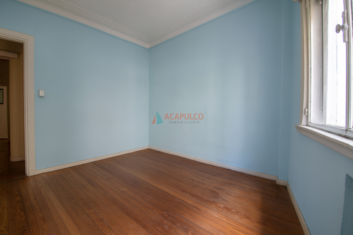 Apartamento Ref.6219/Venta-apartamento-3-dormitorios-y-servicio-en-el-Centro - Venta apartamento 3 dormitorios y servicio en el Centro