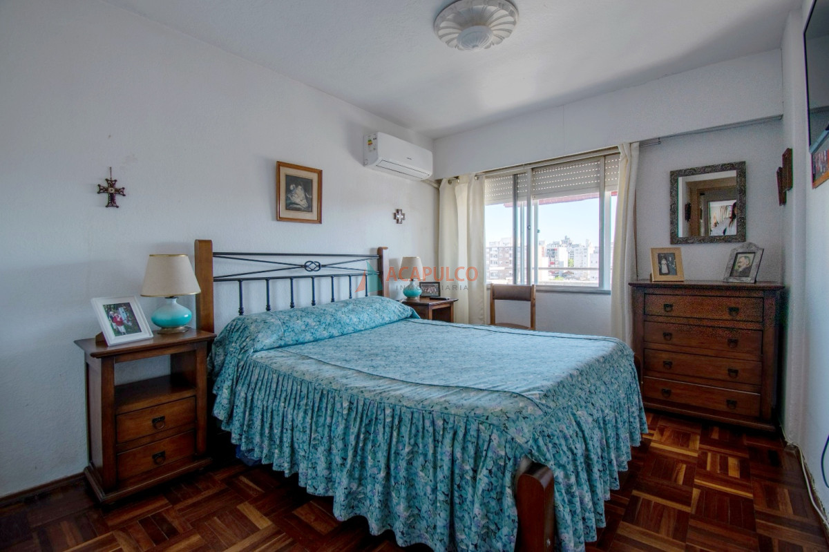 Apartamento ID.6291 - Venta apartamento 3 dormitorios, 2 baños y cochera en Pocitos