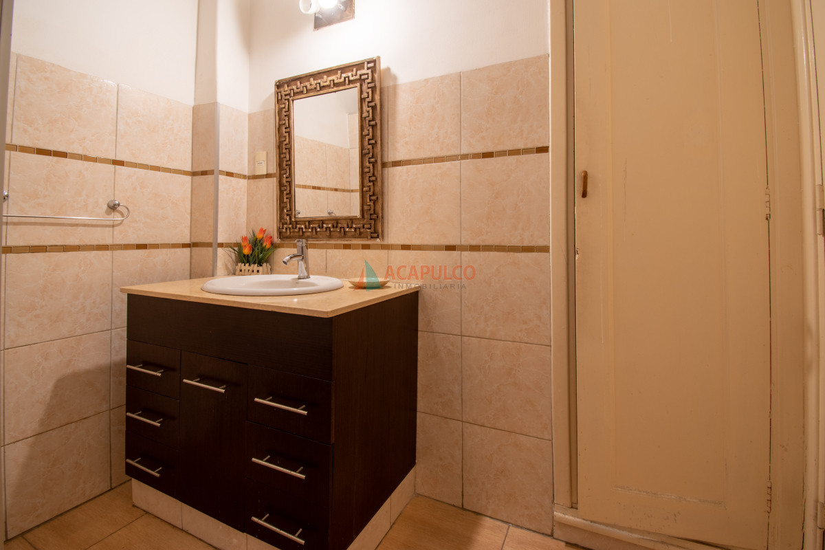 Apartamento Ref.6219/Venta-apartamento-3-dormitorios-y-servicio-en-el-Centro - Venta apartamento 3 dormitorios y servicio en el Centro