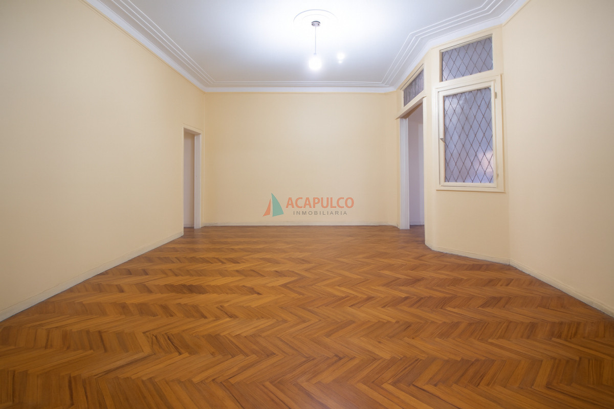 Apartamento Ref.6219/Venta-apartamento-3-dormitorios-y-servicio-en-el-Centro - Venta apartamento 3 dormitorios y servicio en el Centro