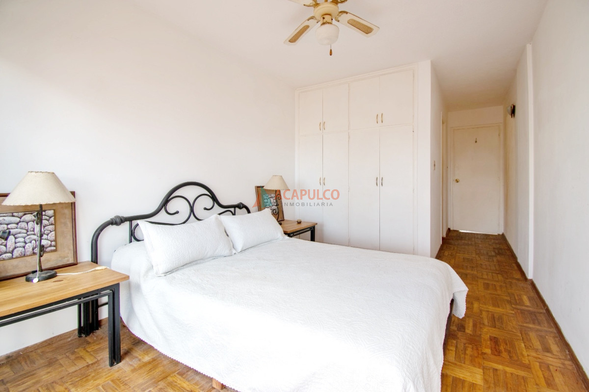 Apartamento Ref.6061/Venta-apartamento-penthouse--de-3-dormitorios,-gran-terraza-,-garaje--en-Punta-Carretas - Venta apartamento penthouse  de 3 dormitorios, gran terraza , garaje  en Punta Carretas