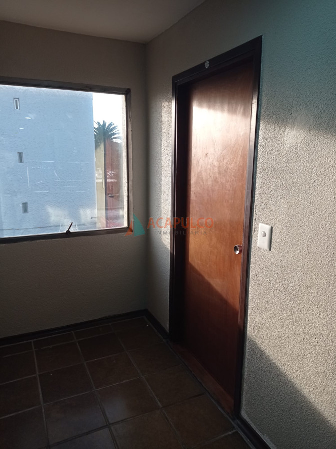 Apartamento Ref.4516/APARTAMENTO-A-LA-VENTA-EN-EL-CENTRO-DE-MALDONADO - APARTAMENTO A LA VENTA EN EL CENTRO DE MALDONADO