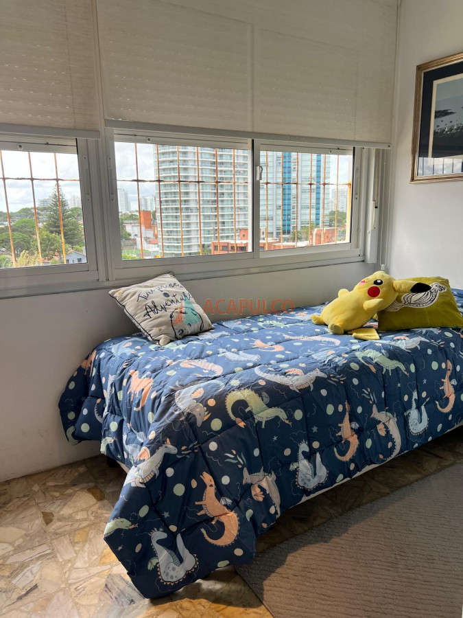 Apartamento Ref.4730/Espléndido-semipiso-4-dorm.-y-servicio-frente-al-mar-en-la-Mansa---Tequendama - Espléndido semipiso 4 dorm. y servicio frente al mar en la Mansa - Tequendama