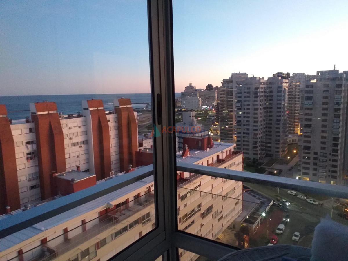 Apartamento Ref.4604/Apartamento-1-dormitorio-y-terraza-en-piso-alto-con-increible-vista-al-mar---alquiler-de-temporada - Apartamento 1 dormitorio y terraza en piso alto con increible vista al mar - alquiler de temporada