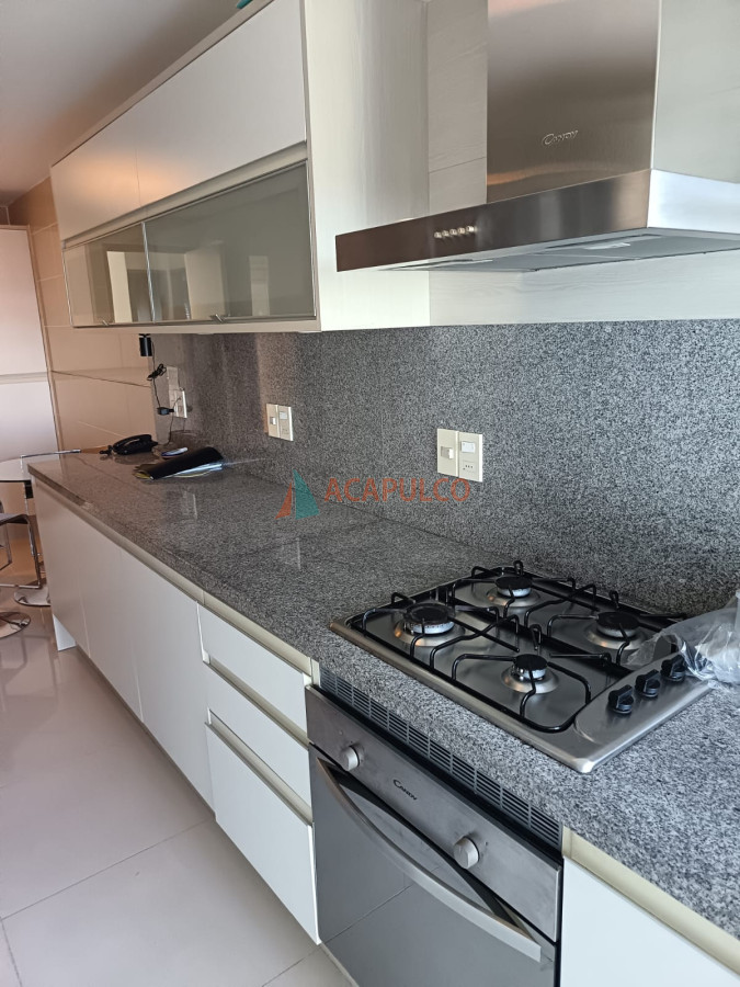 Apartamento Ref.4683/Venta-Apartamento---Increíble-Vista-Mansa---3-dormitorios-en-suite - Venta Apartamento - Increíble Vista Mansa - 3 dormitorios en suite