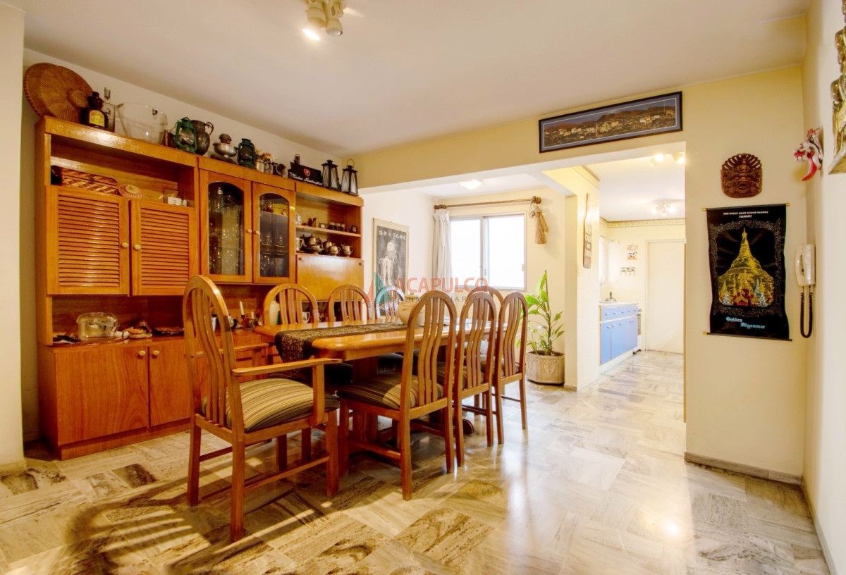 Apartamento Ref.6088/Venta-apartamento-3-dormitorios-servicio-garaje-en-Pocitos - Venta apartamento 3 dormitorios servicio garaje en Pocitos