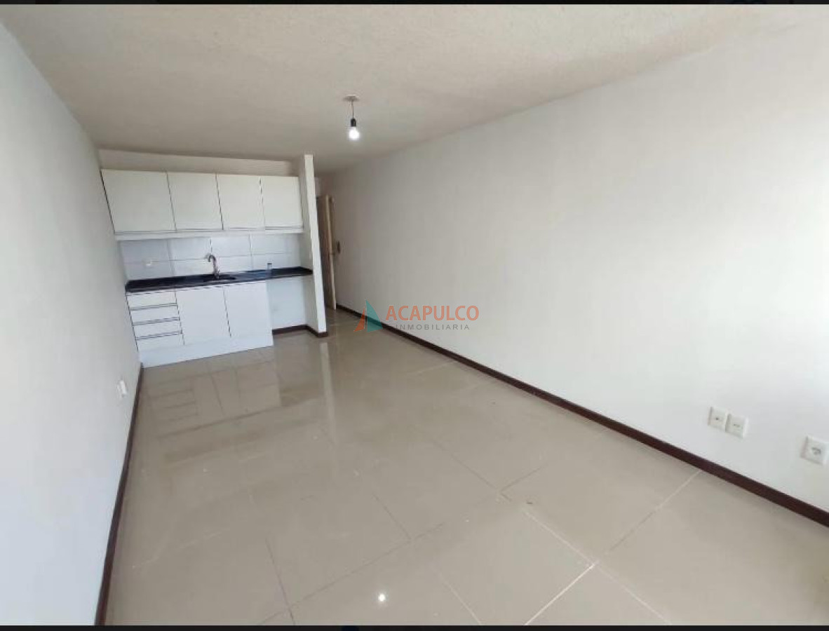 Apartamento ID.6409 - Alquiler monoambiente en Parque Rodó