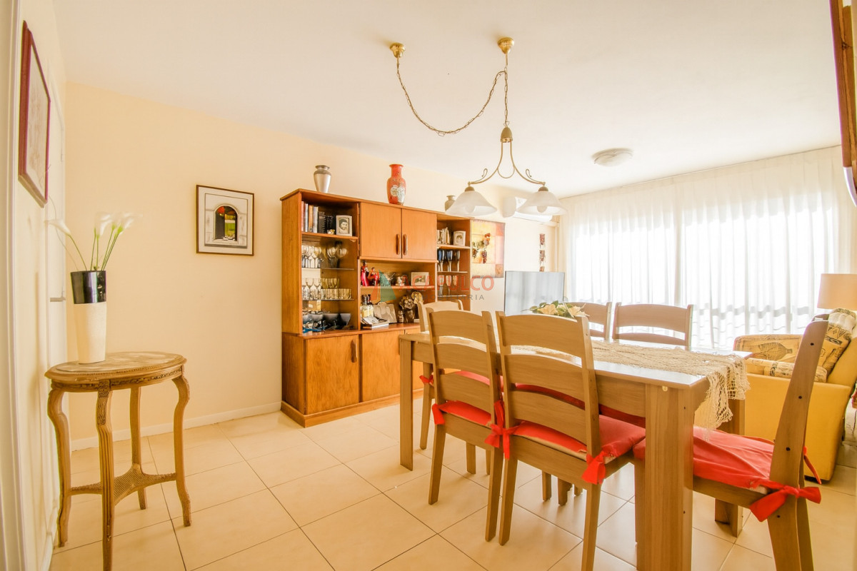 Apartamento ID.6323 - Venta apartamento 2 dormitorios cochera Barra de Carrasco