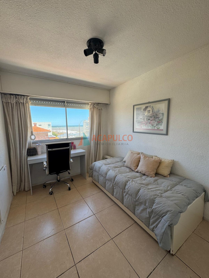 Apartamento Ref.4653/FRENTE-AL-MAR-EN-PENÍNSULA-2-DORM-Y-2-B.-GGE.-SERVICIOS-PISCINA-CLIMATIZADA - FRENTE AL MAR EN PENÍNSULA 2 DORM Y 2 B. GGE. SERVICIOS PISCINA CLIMATIZADA