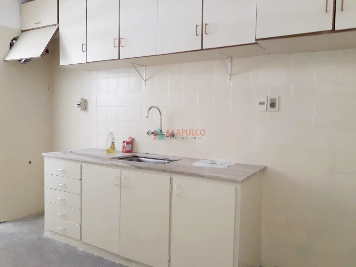 Apartamento Ref.6089/VENTA-APARTAMENTO-2-DORMITORIOS-EN-POCITOS,-GARAJE-Y-TERRAZAS - VENTA APARTAMENTO 2 DORMITORIOS EN POCITOS, GARAJE Y TERRAZAS