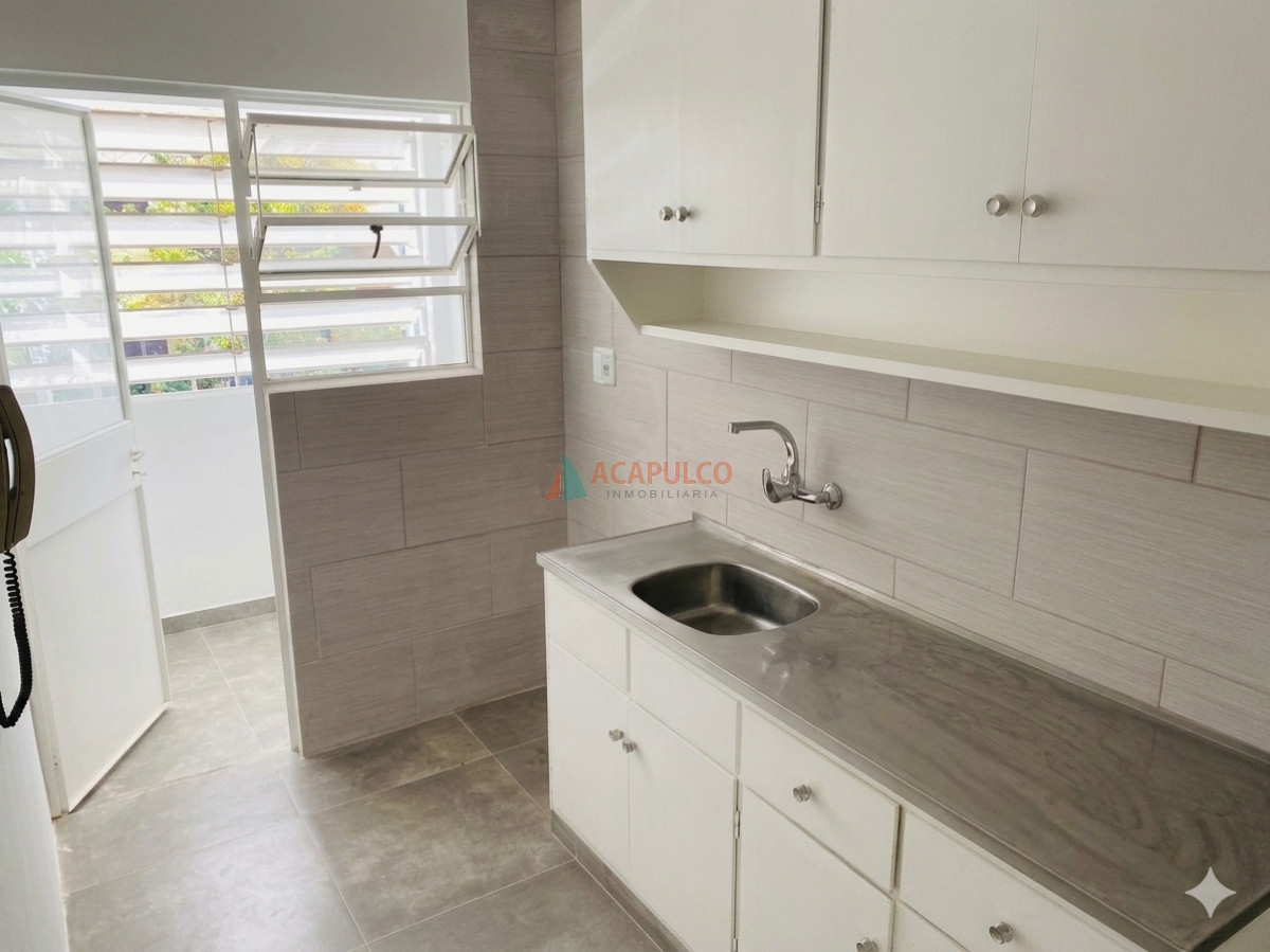 Apartamento ID.5620 - Alquiler apartamento 1 dormitorio en Pocitos, orientación Norte 
